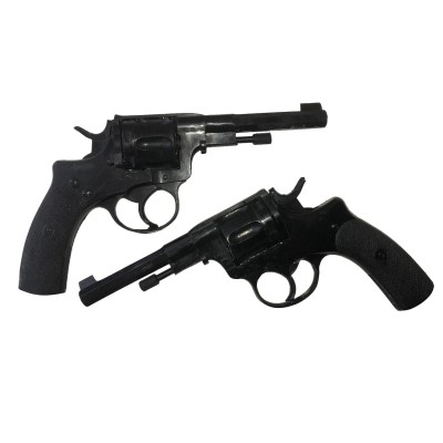 Revolver m/87  Replika
